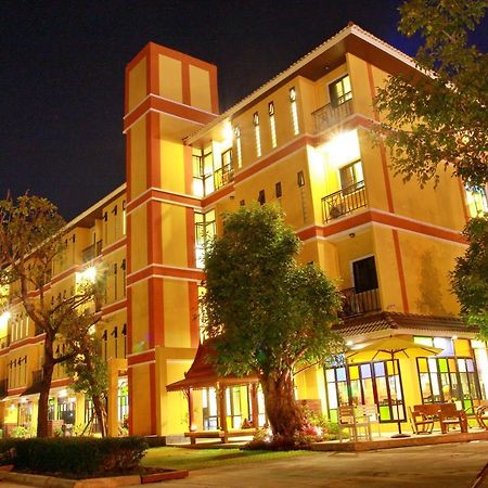 Boonme Heritage Phitsanulok Dış mekan fotoğraf